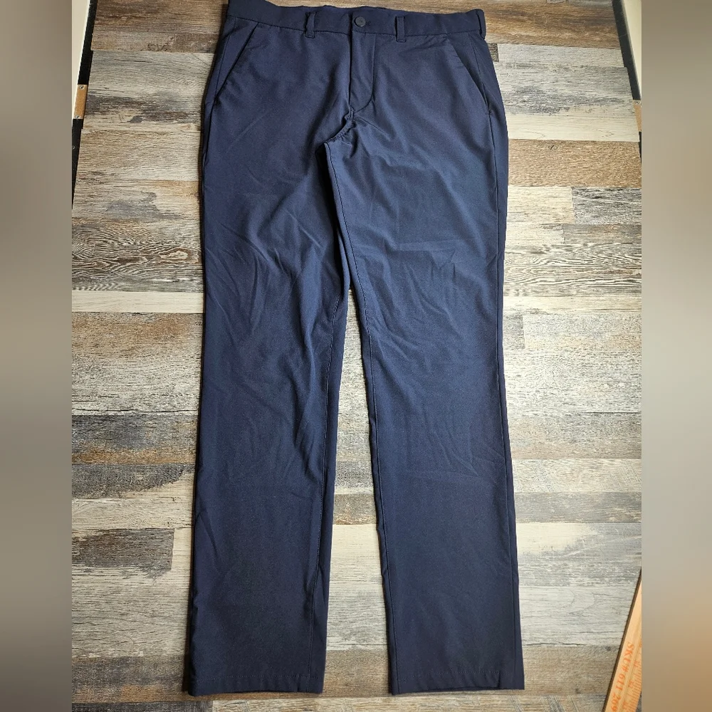 Mizzen + Main Men's Helsman Slim Pants Navy Blue 34x32 - Picture 2 of 9